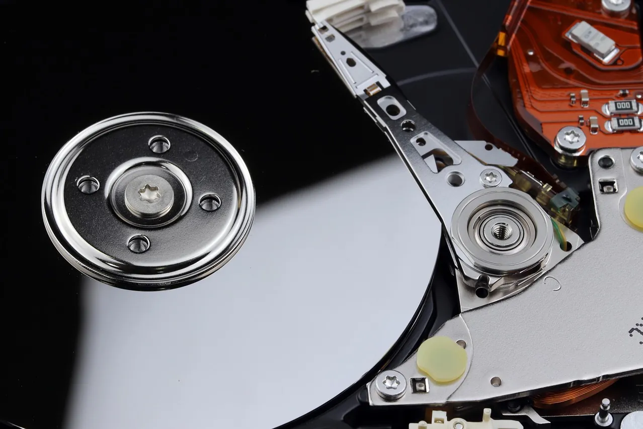 Hard disk, computer, disk