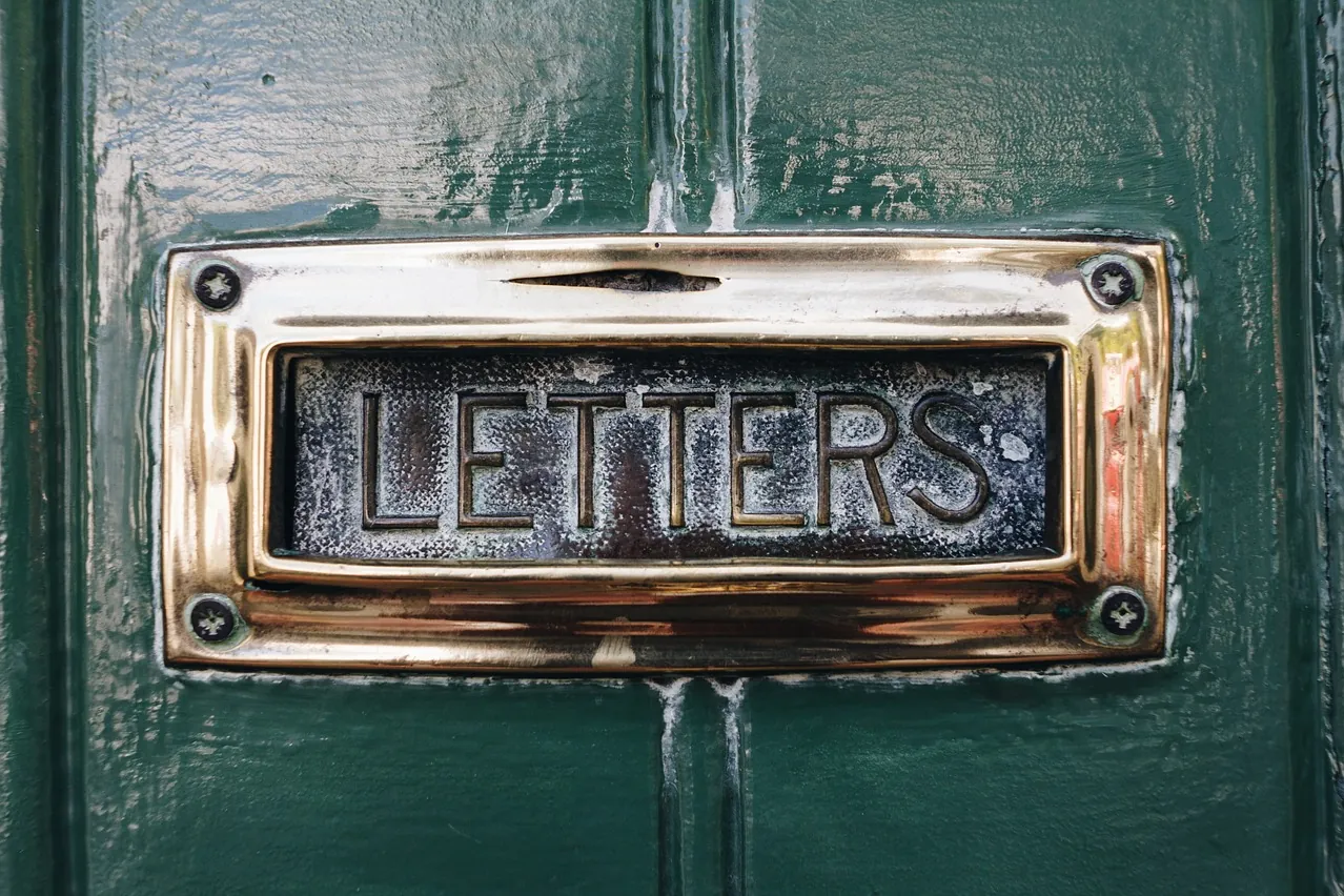 Mailbox, door, letters